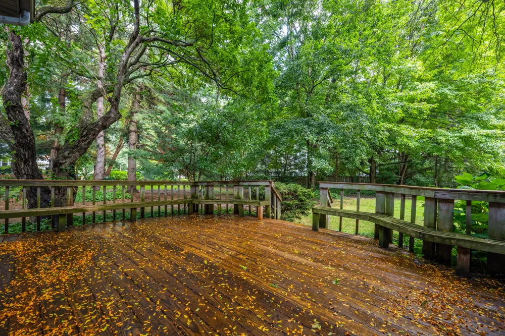 5375 Alpine Ridge Stevensville, MI 49127