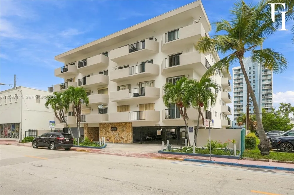 6965 Harding Ave #406 Miami Beach, FL 33141