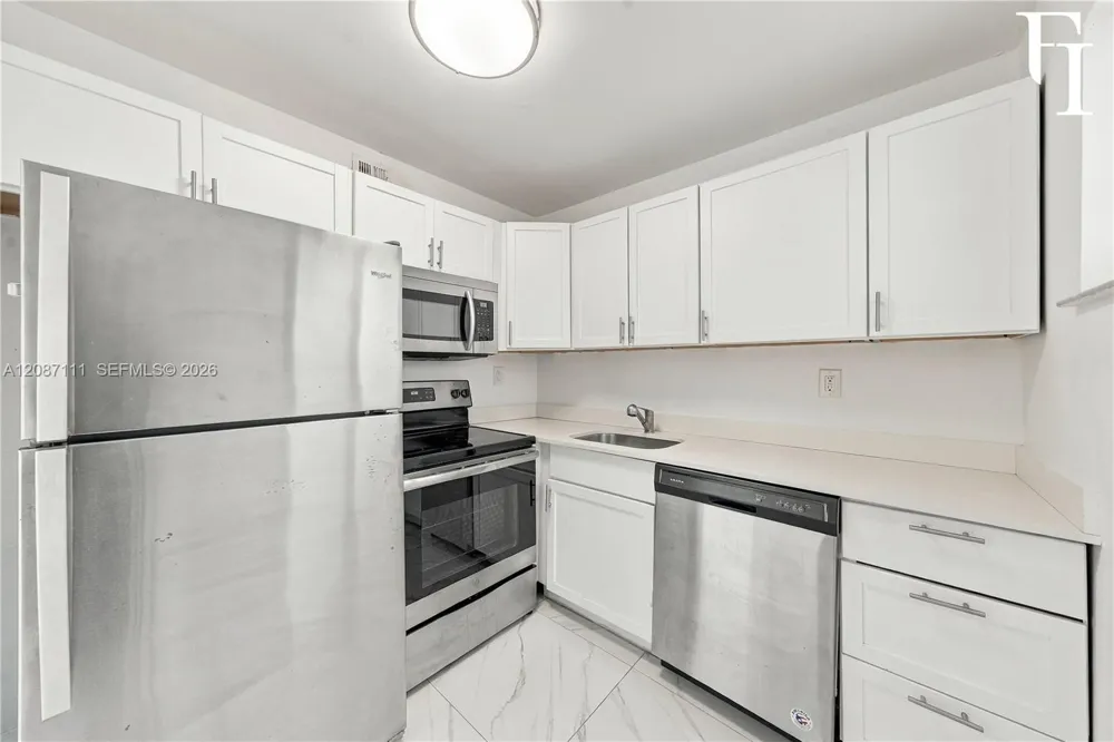 6965 Harding Ave #406 Miami Beach, FL 33141