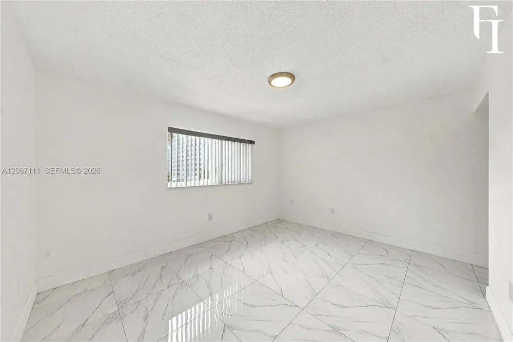 6965 Harding Ave #406 Miami Beach, FL 33141