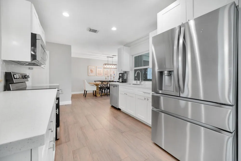 528 NW 15TH AVENUE Boca Raton, FL 33486