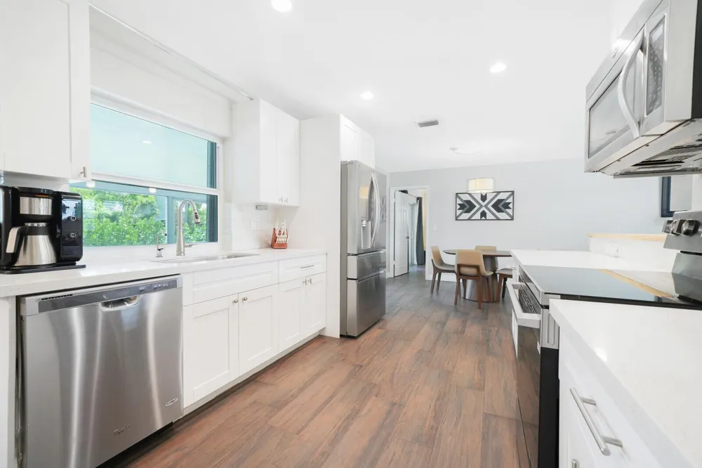 528 NW 15TH AVENUE Boca Raton, FL 33486