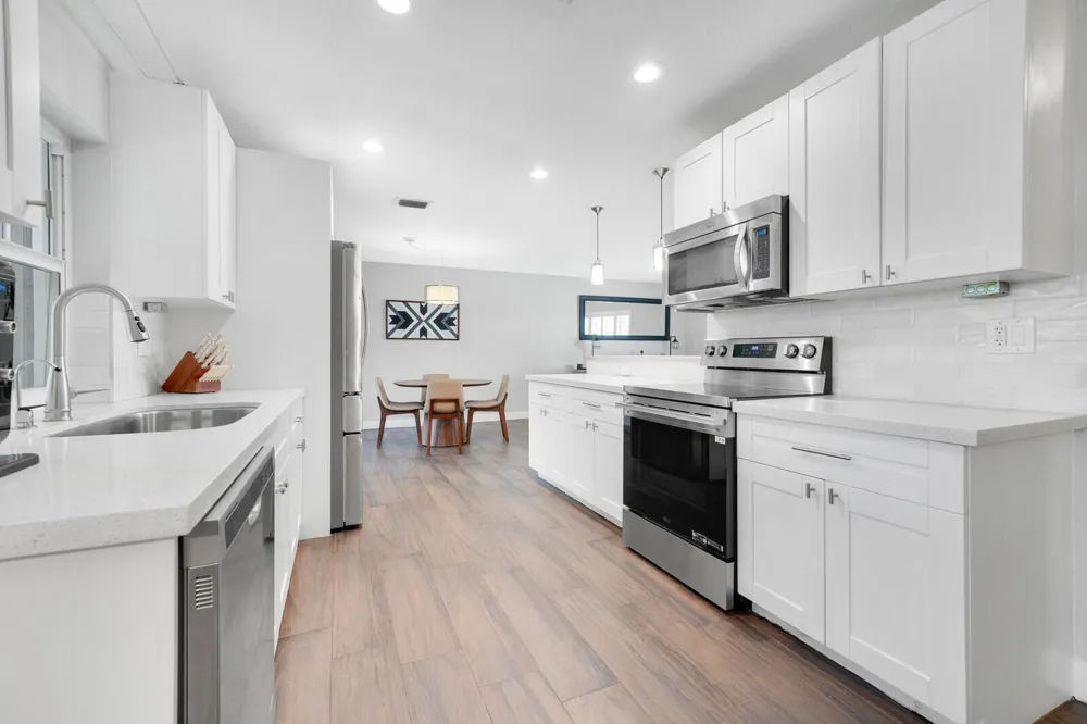 528 NW 15TH AVENUE Boca Raton, FL 33486