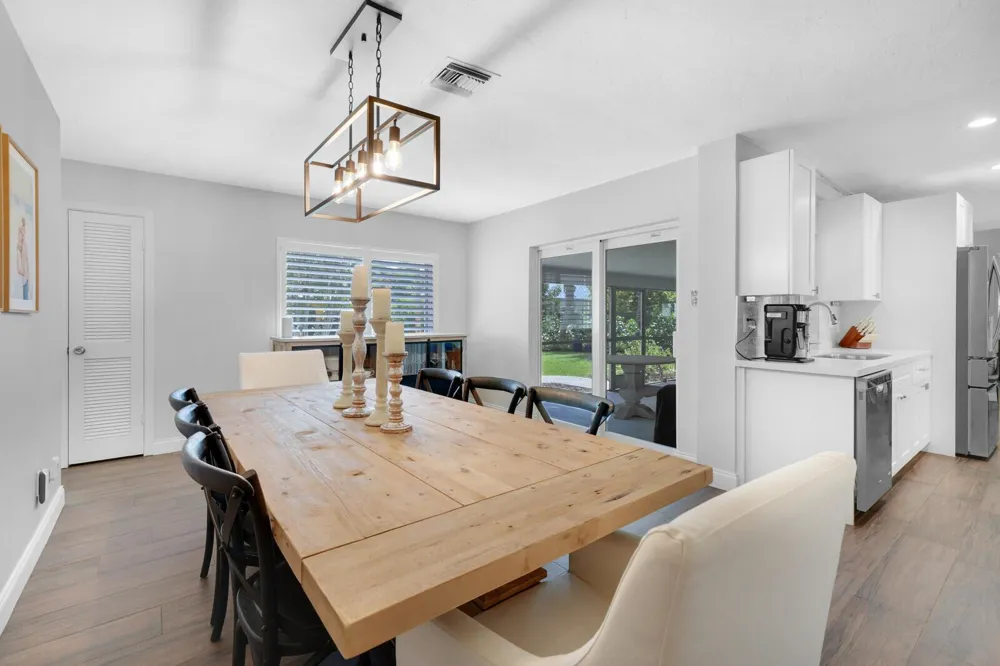 528 NW 15TH AVENUE Boca Raton, FL 33486