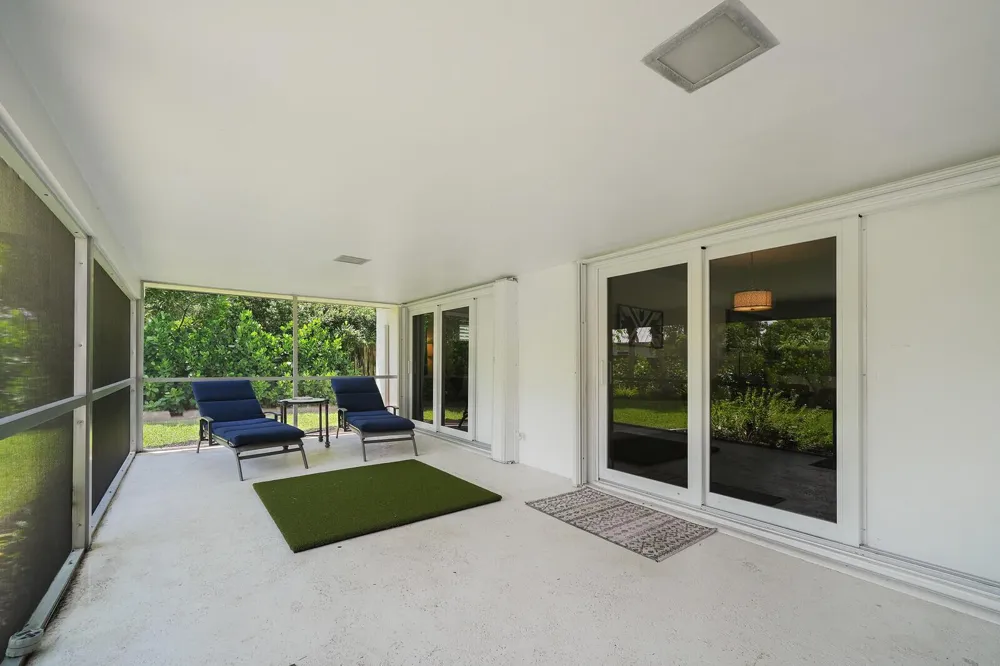 528 NW 15TH AVENUE Boca Raton, FL 33486