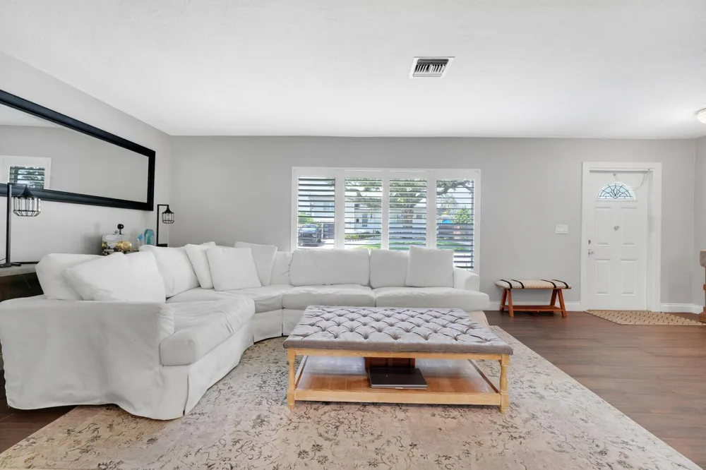 528 NW 15TH AVENUE Boca Raton, FL 33486