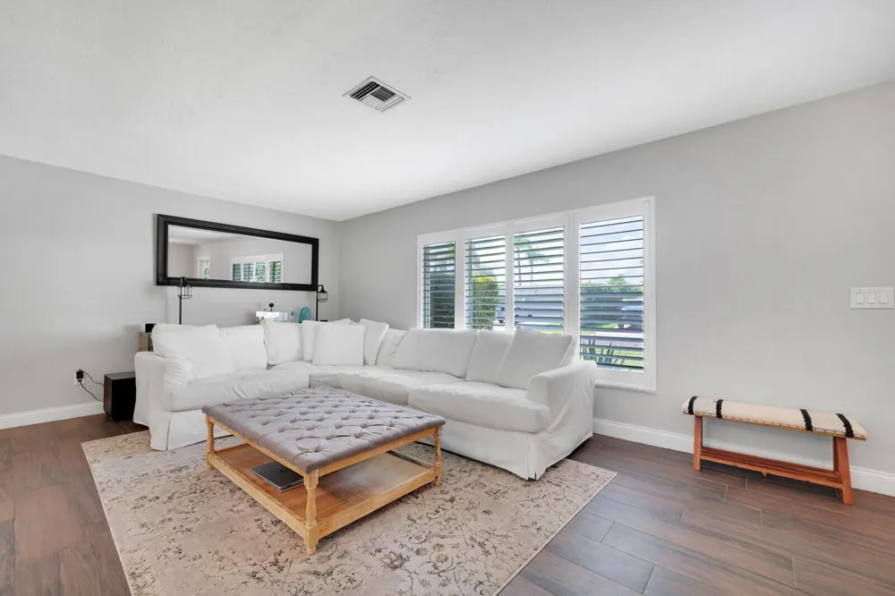 528 NW 15TH AVENUE Boca Raton, FL 33486