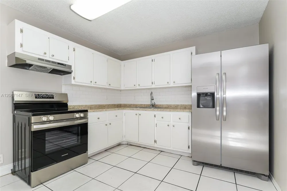 6129 Moonbeam Dr Lake Worth, FL 33463