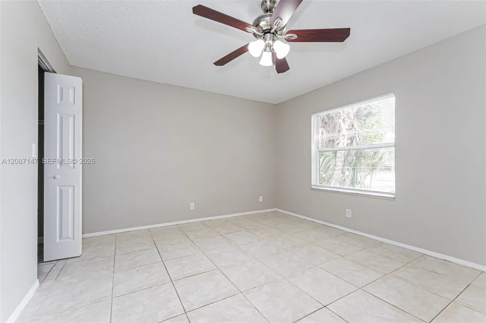 6129 Moonbeam Dr Lake Worth, FL 33463