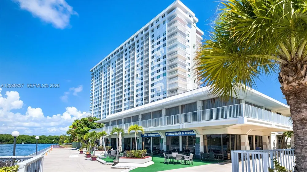 500 Bayview Dr #1420 Sunny Isles Beach, FL 33160