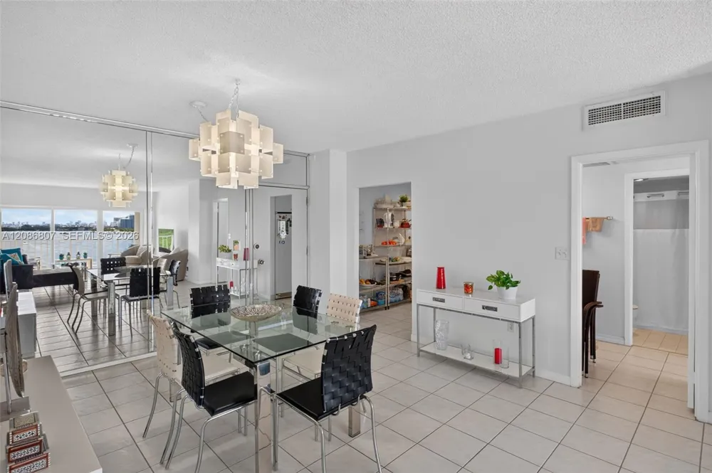 500 Bayview Dr #1420 Sunny Isles Beach, FL 33160