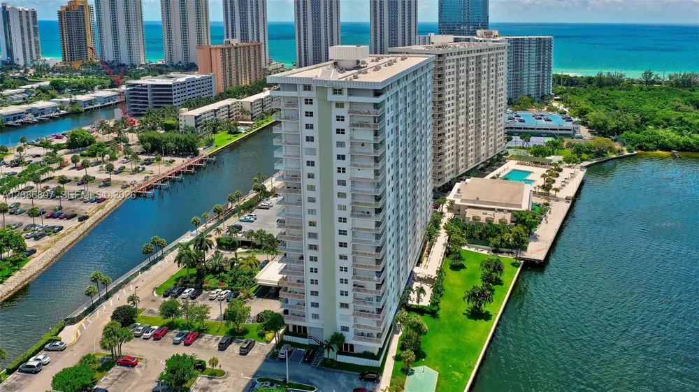 500 Bayview Dr #1420 Sunny Isles Beach, FL 33160