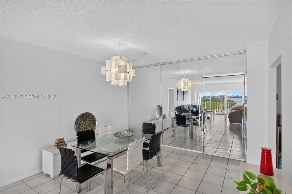 500 Bayview Dr #1420 Sunny Isles Beach, FL 33160