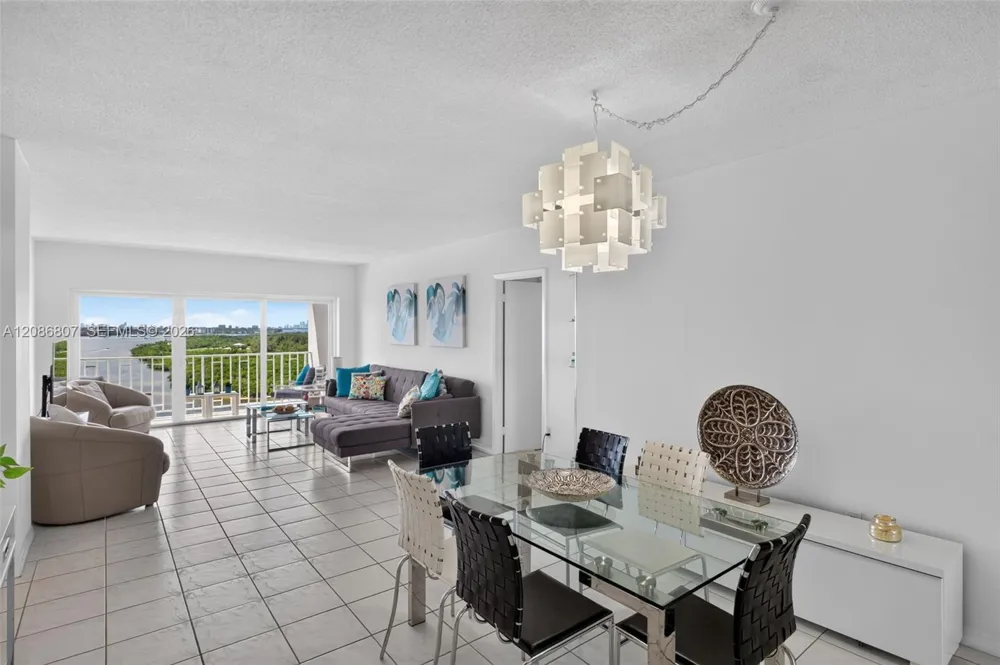 500 Bayview Dr #1420 Sunny Isles Beach, FL 33160