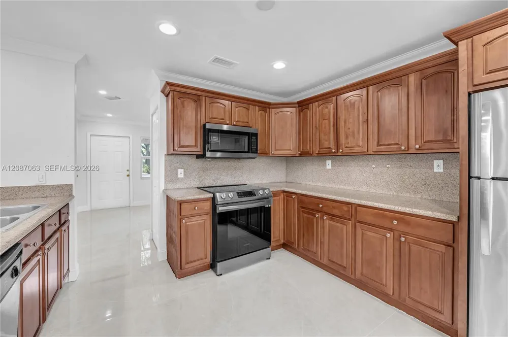 10667 NW 45th St #10667 Coral Springs, FL 33065