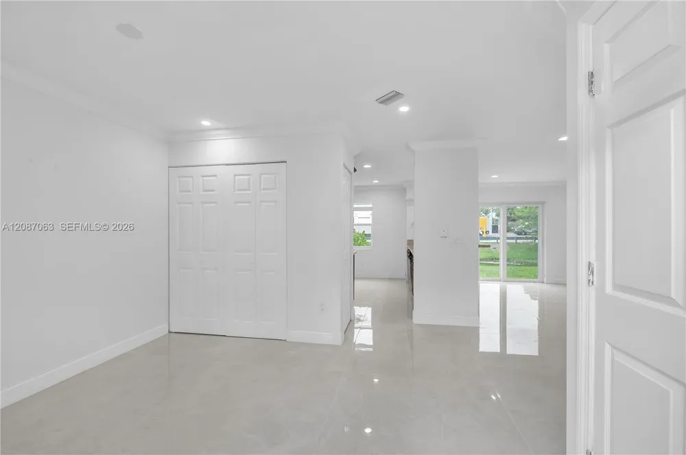 10667 NW 45th St #10667 Coral Springs, FL 33065
