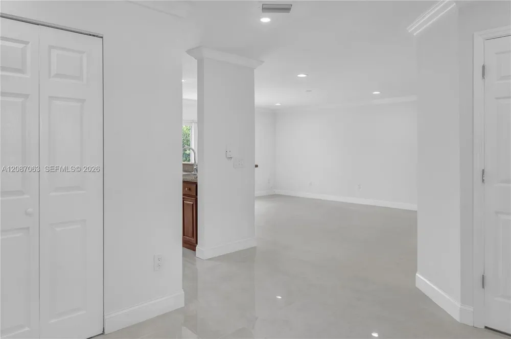 10667 NW 45th St #10667 Coral Springs, FL 33065