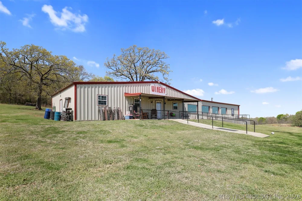 3565 Sawmill Road Caddo, OK 74729