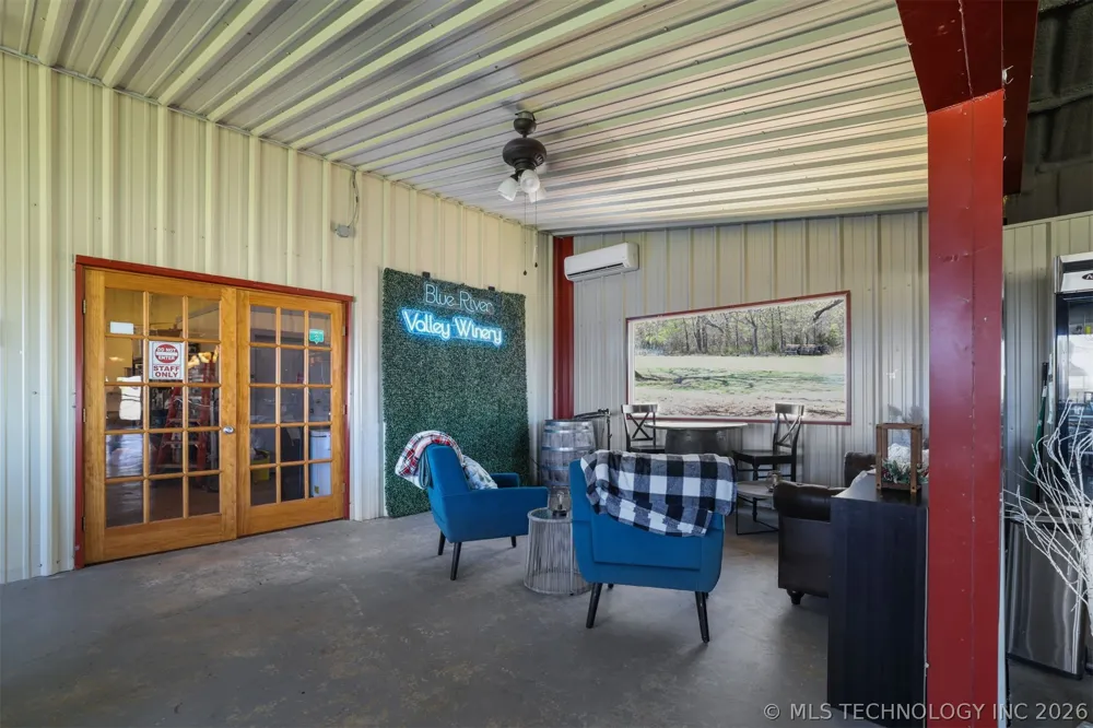 3565 Sawmill Road Caddo, OK 74729