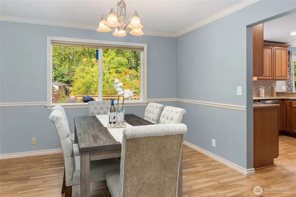 4909 122nd Avenue SE Bellevue, WA 98006
