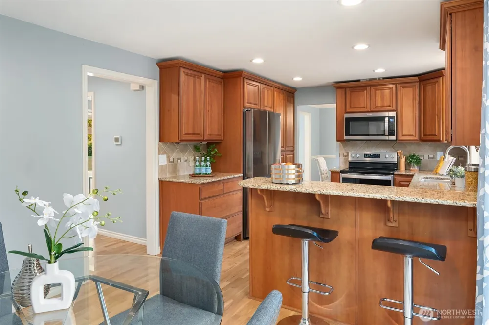 4909 122nd Avenue SE Bellevue, WA 98006