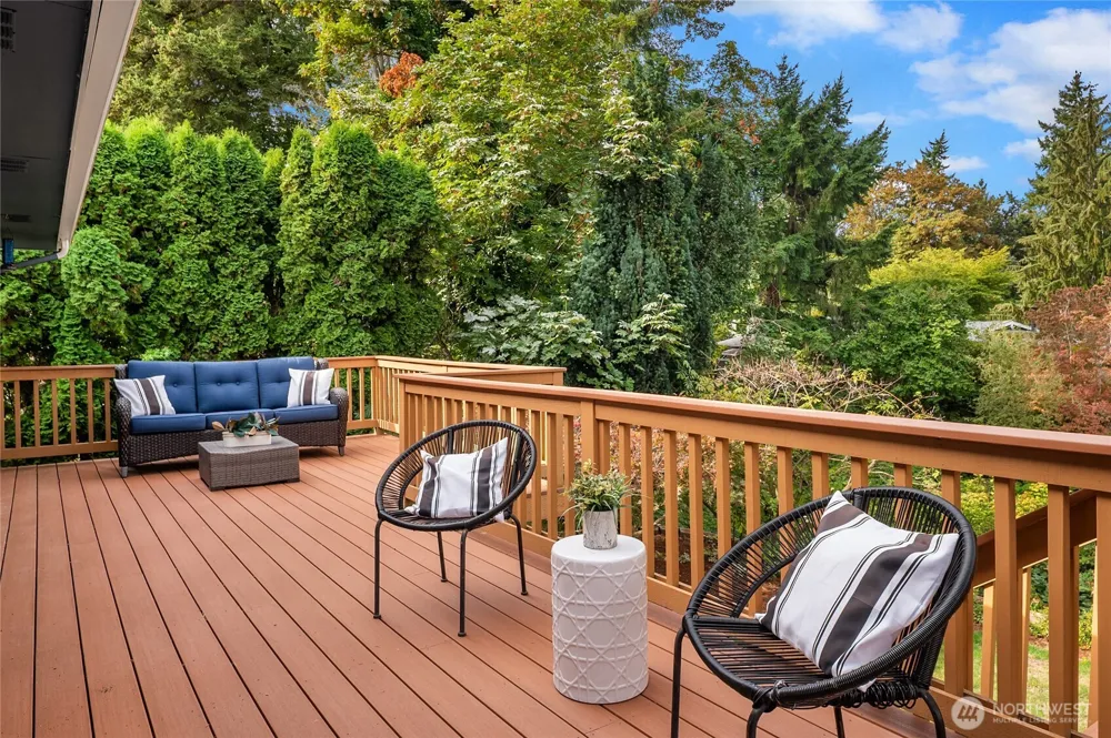 4909 122nd Avenue SE Bellevue, WA 98006