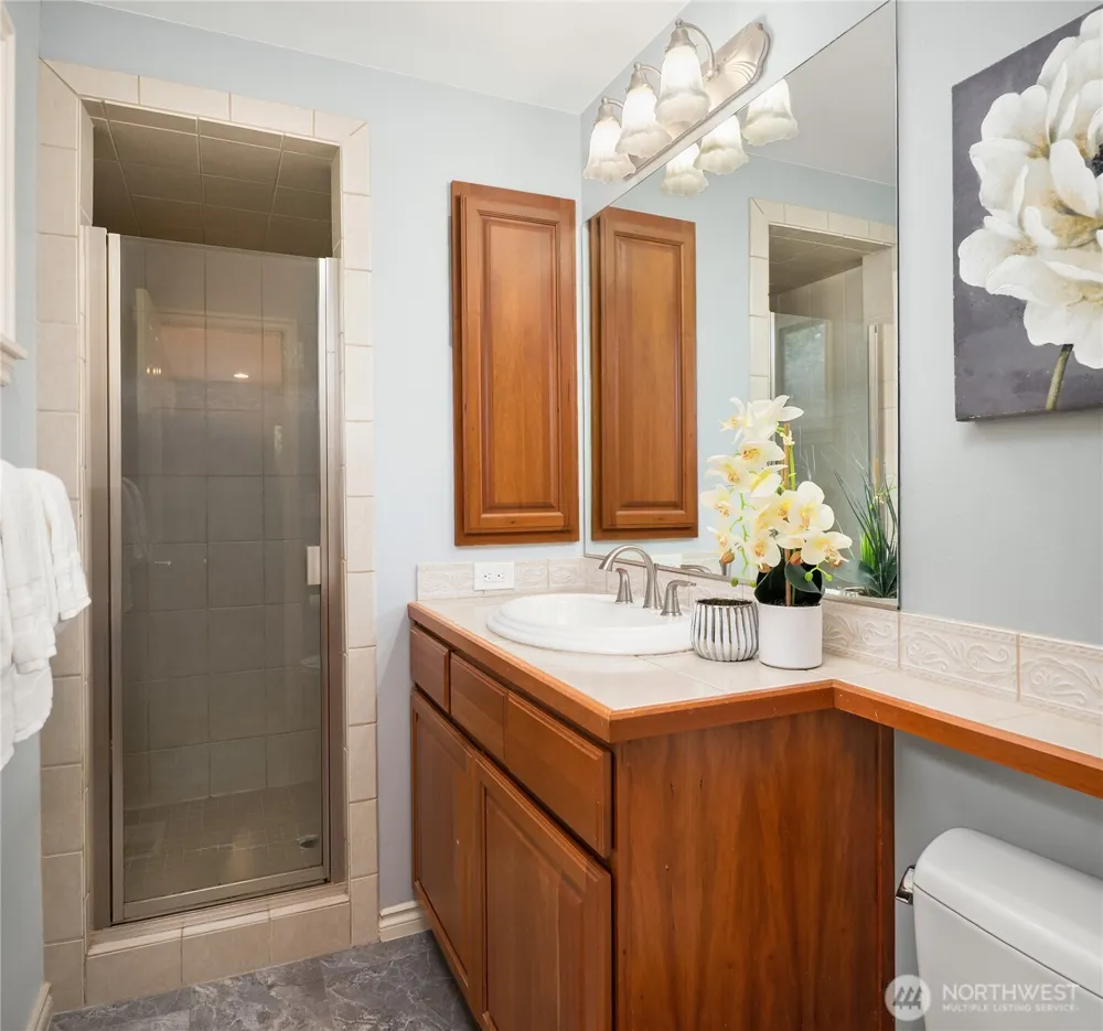 4909 122nd Avenue SE Bellevue, WA 98006