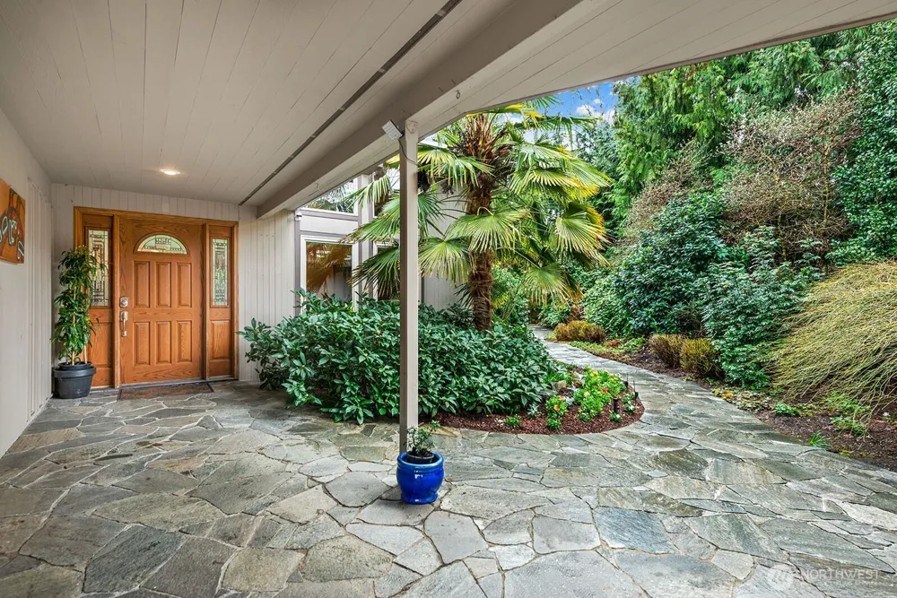 16 Cascade Key Bellevue, WA 98006