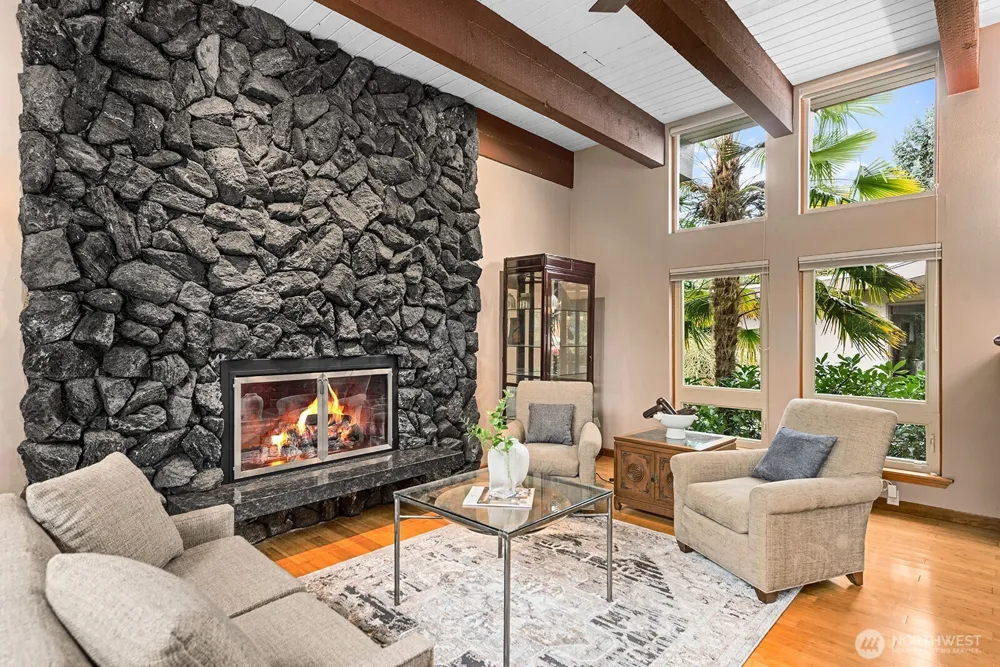 16 Cascade Key Bellevue, WA 98006
