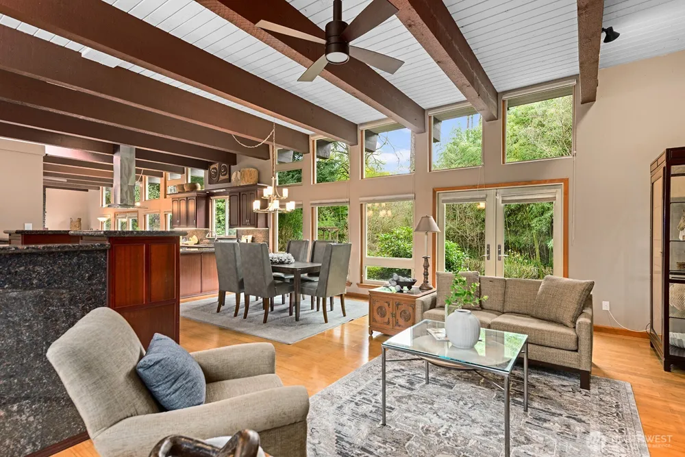 16 Cascade Key Bellevue, WA 98006