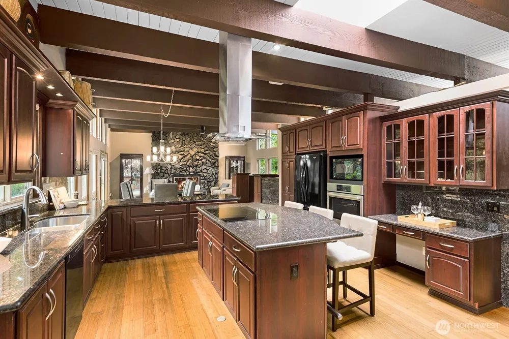 16 Cascade Key Bellevue, WA 98006