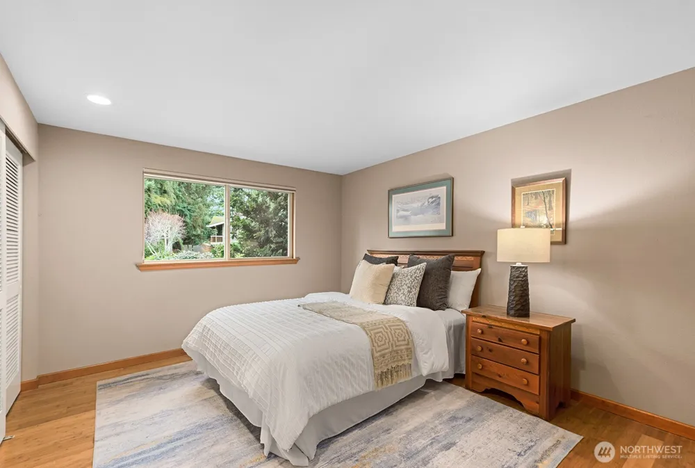 16 Cascade Key Bellevue, WA 98006