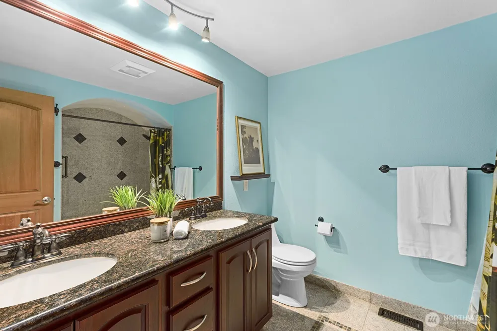 16 Cascade Key Bellevue, WA 98006