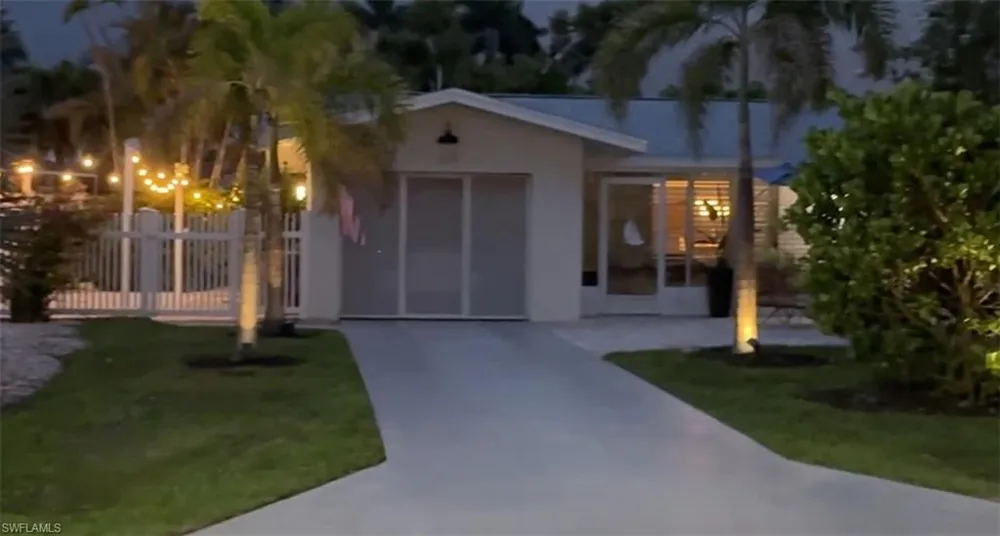 269 Bayshore Drive Cape Coral, FL 33904
