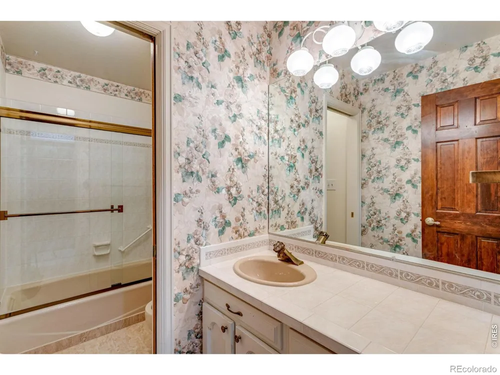 1921 Rangeview Drive Fort Collins, CO 80524