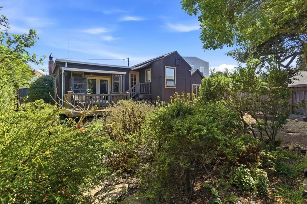 468 Donaldson Avenue Pacifica, CA 94044