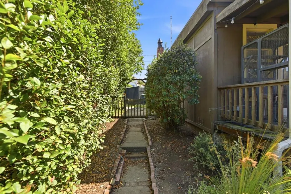 468 Donaldson Avenue Pacifica, CA 94044