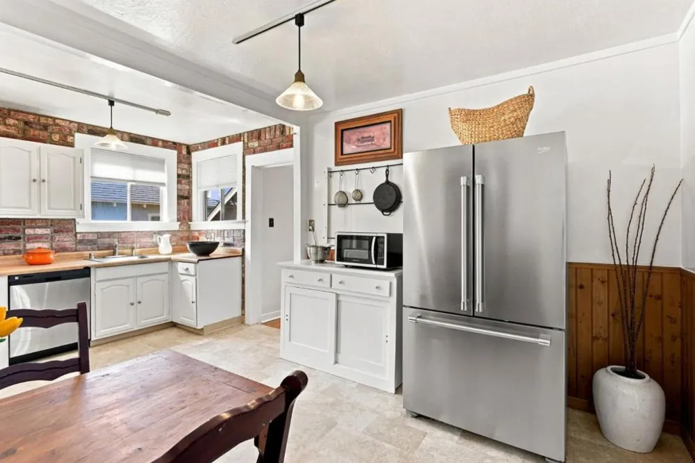 468 Donaldson Avenue Pacifica, CA 94044