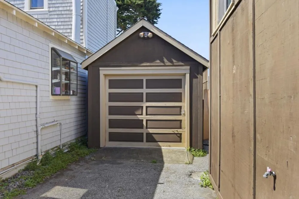 468 Donaldson Avenue Pacifica, CA 94044