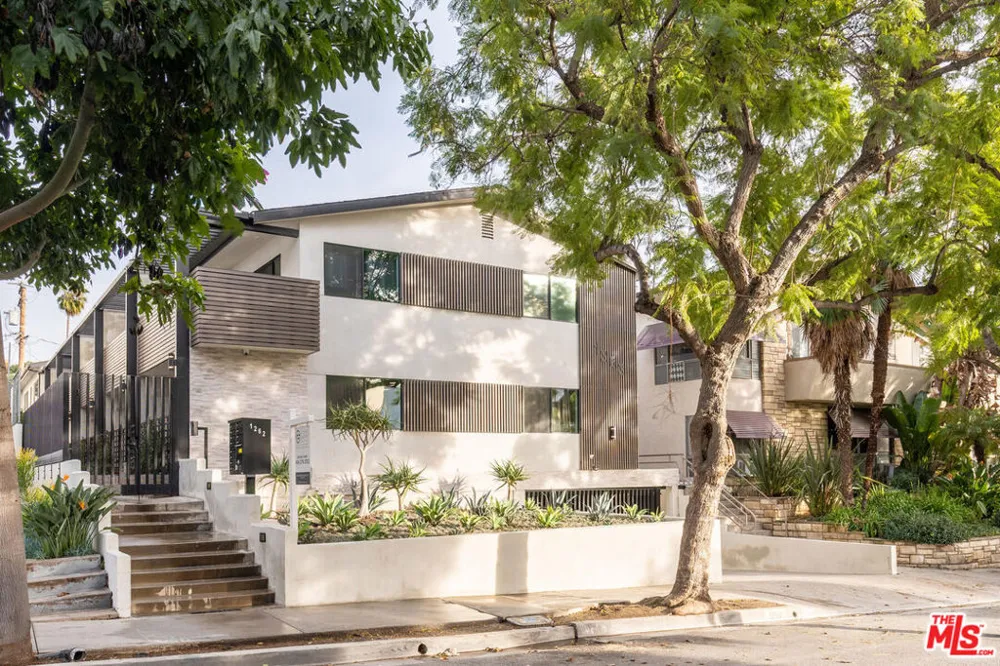 1262 Sweetzer Avenue #109 West Hollywood, CA 90069