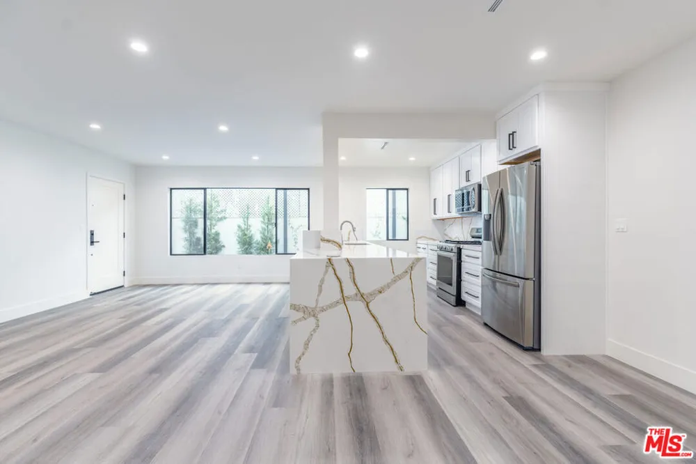 1262 Sweetzer Avenue #109 West Hollywood, CA 90069