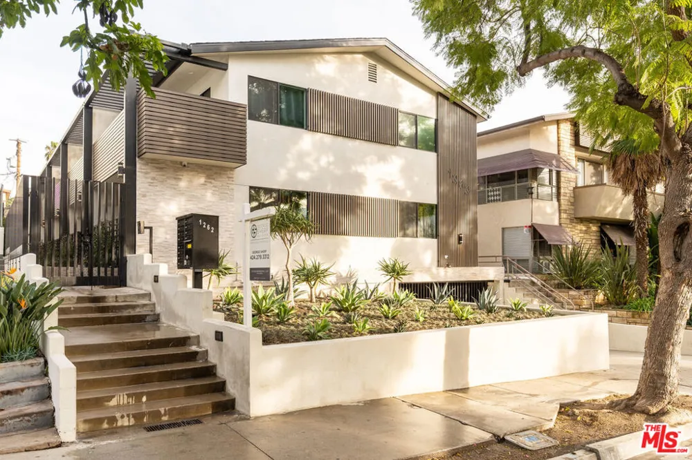 1262 Sweetzer Avenue #109 West Hollywood, CA 90069