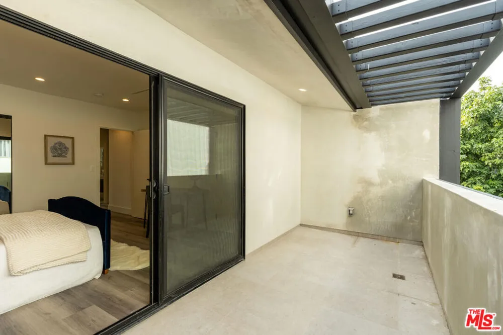 1262 Sweetzer Avenue #109 West Hollywood, CA 90069