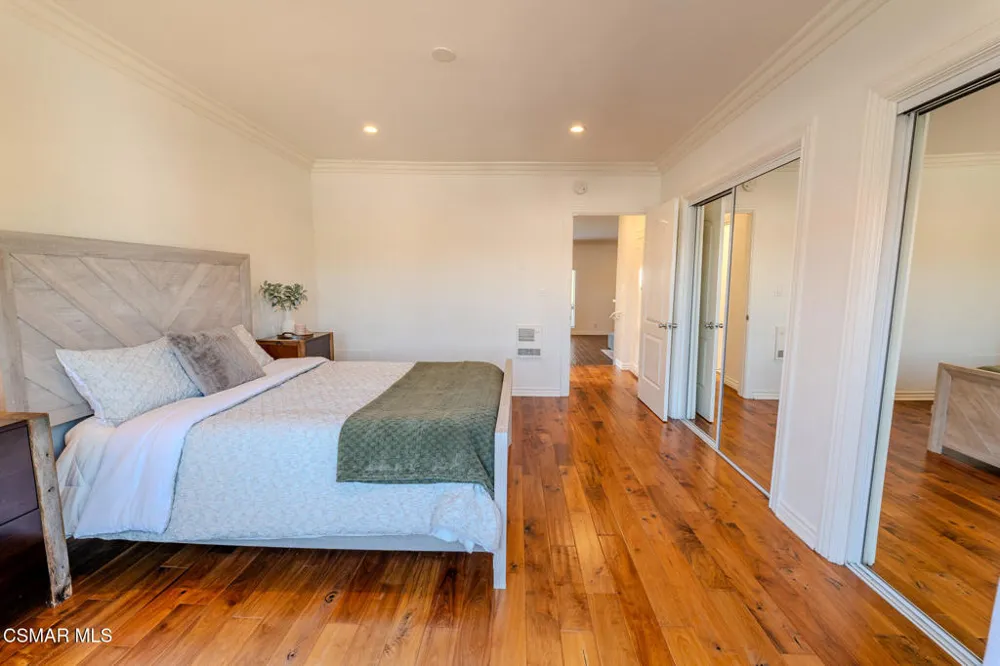 1021 5th Street #206 Santa Monica, CA 90403