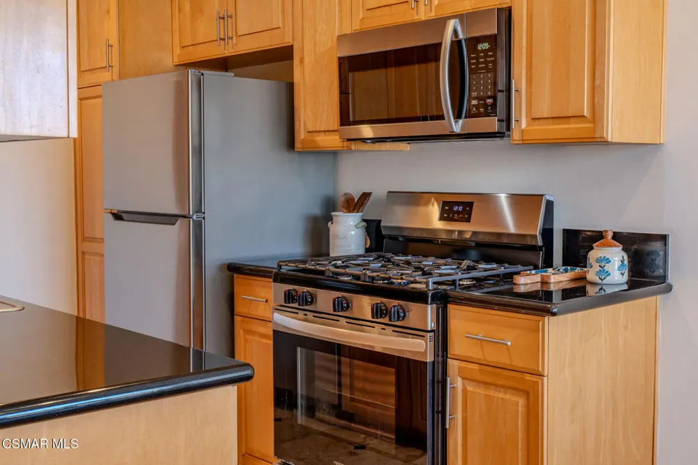 1021 5th Street #206 Santa Monica, CA 90403