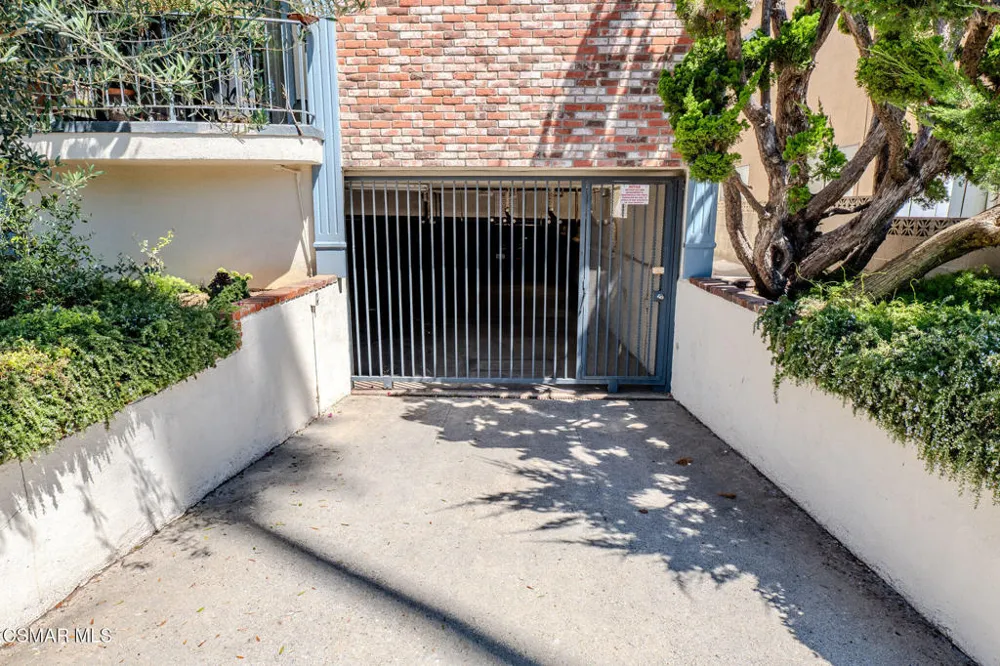 1021 5th Street #206 Santa Monica, CA 90403