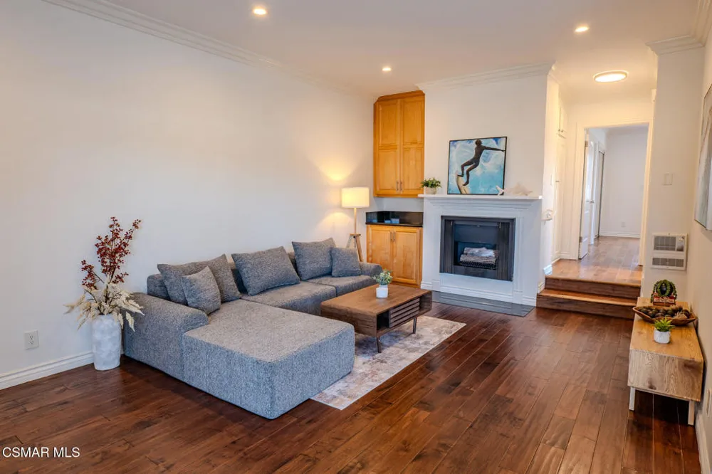 1021 5th Street #206 Santa Monica, CA 90403