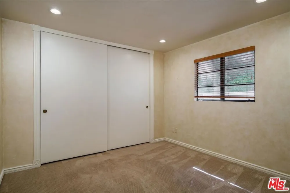 2573 Benedict Canyon Drive Los Angeles, CA 90210