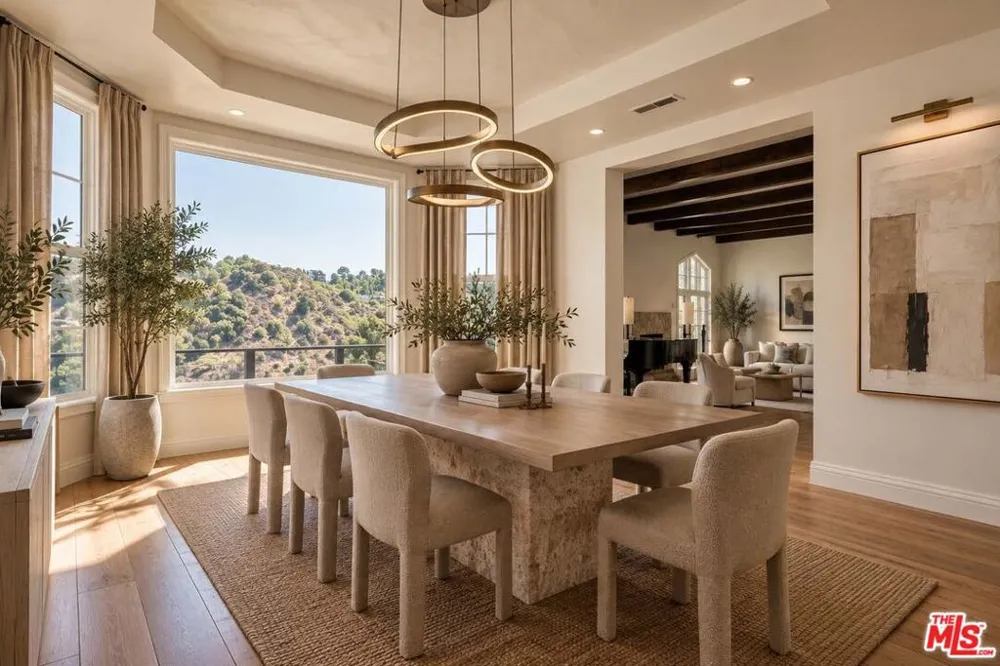 2312 Kimridge Road Beverly Hills, CA 90210