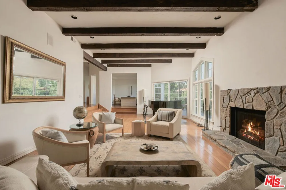 2312 Kimridge Road Beverly Hills, CA 90210